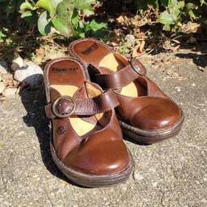 Born, Brown, Mary Jane, Heel Clogs size 38